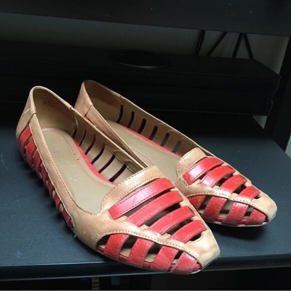 Elizabeth and James Women's Gemma Slip-On Flats - Picture 3 of 9